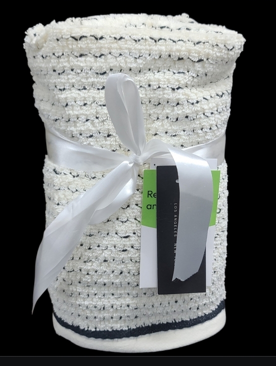 Rachel Zoe Other - 2 Rachel Zoe Cream & Black Micro Stripe Cotton Hand Towel Set New